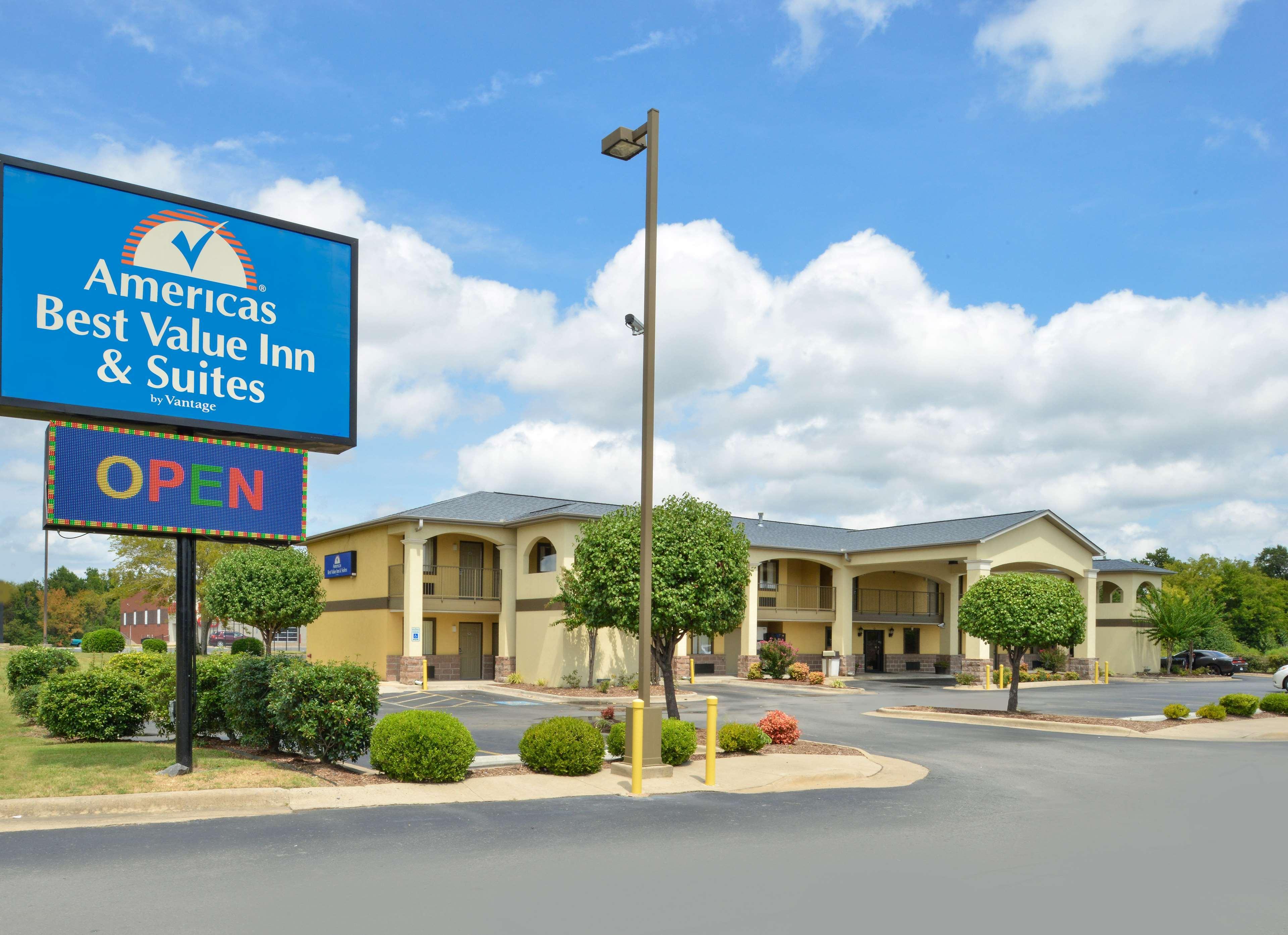 Americas Best Value Inn And Suites Little Rock Kültér fotó