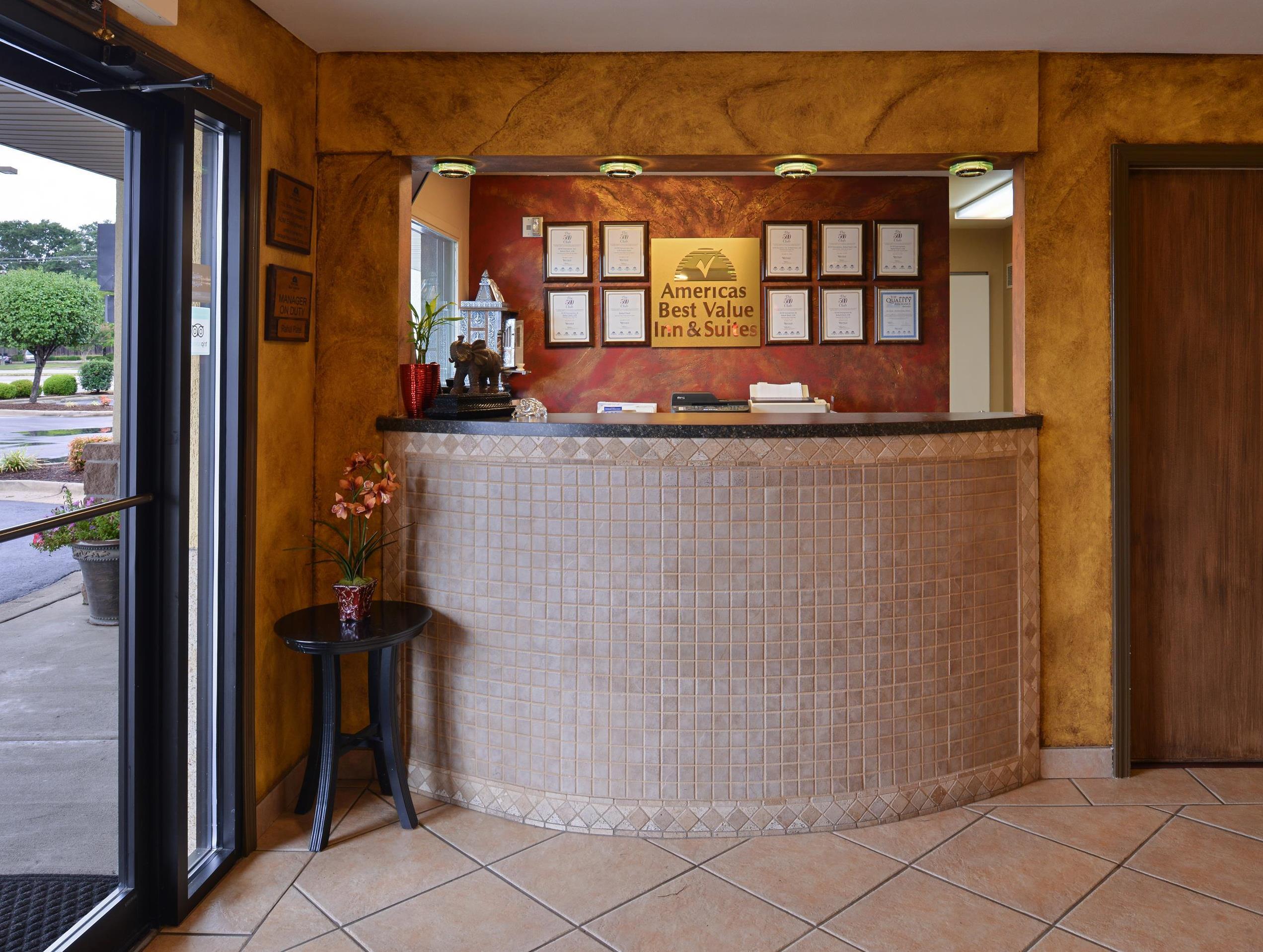 Americas Best Value Inn And Suites Little Rock Kültér fotó