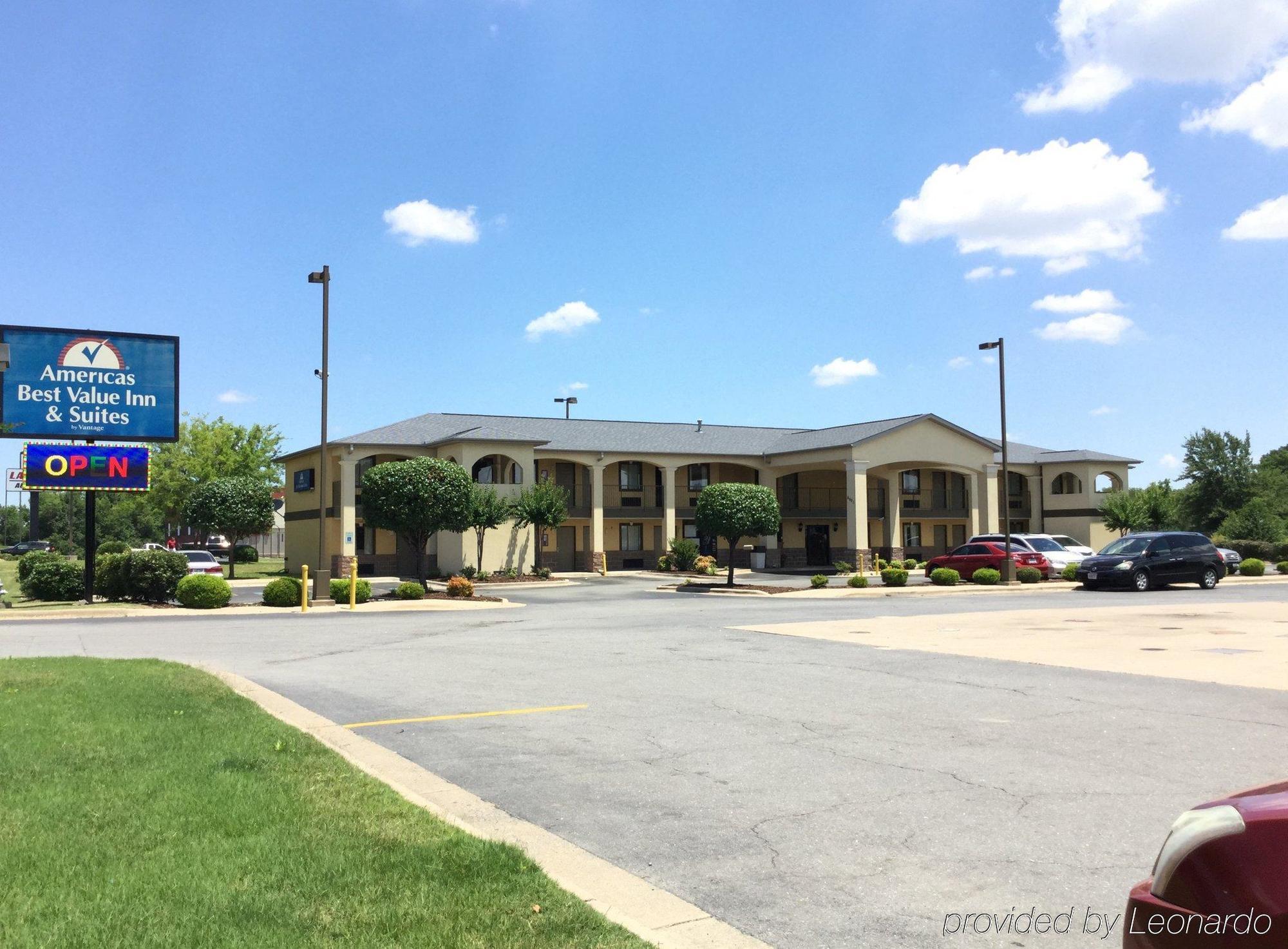 Americas Best Value Inn And Suites Little Rock Kültér fotó